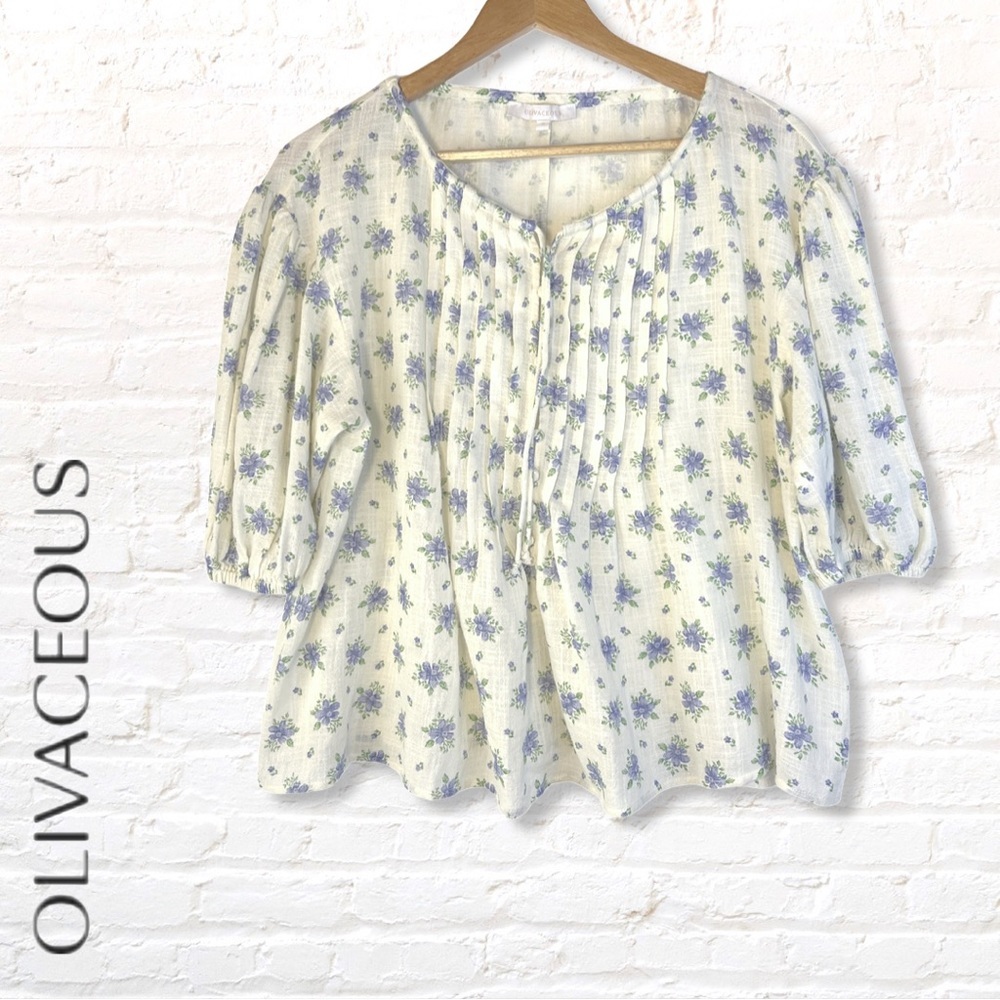 OLIVACEOUS Floral Boxy Pleated Peasant Blouse Size Small White Balloon Sleeves